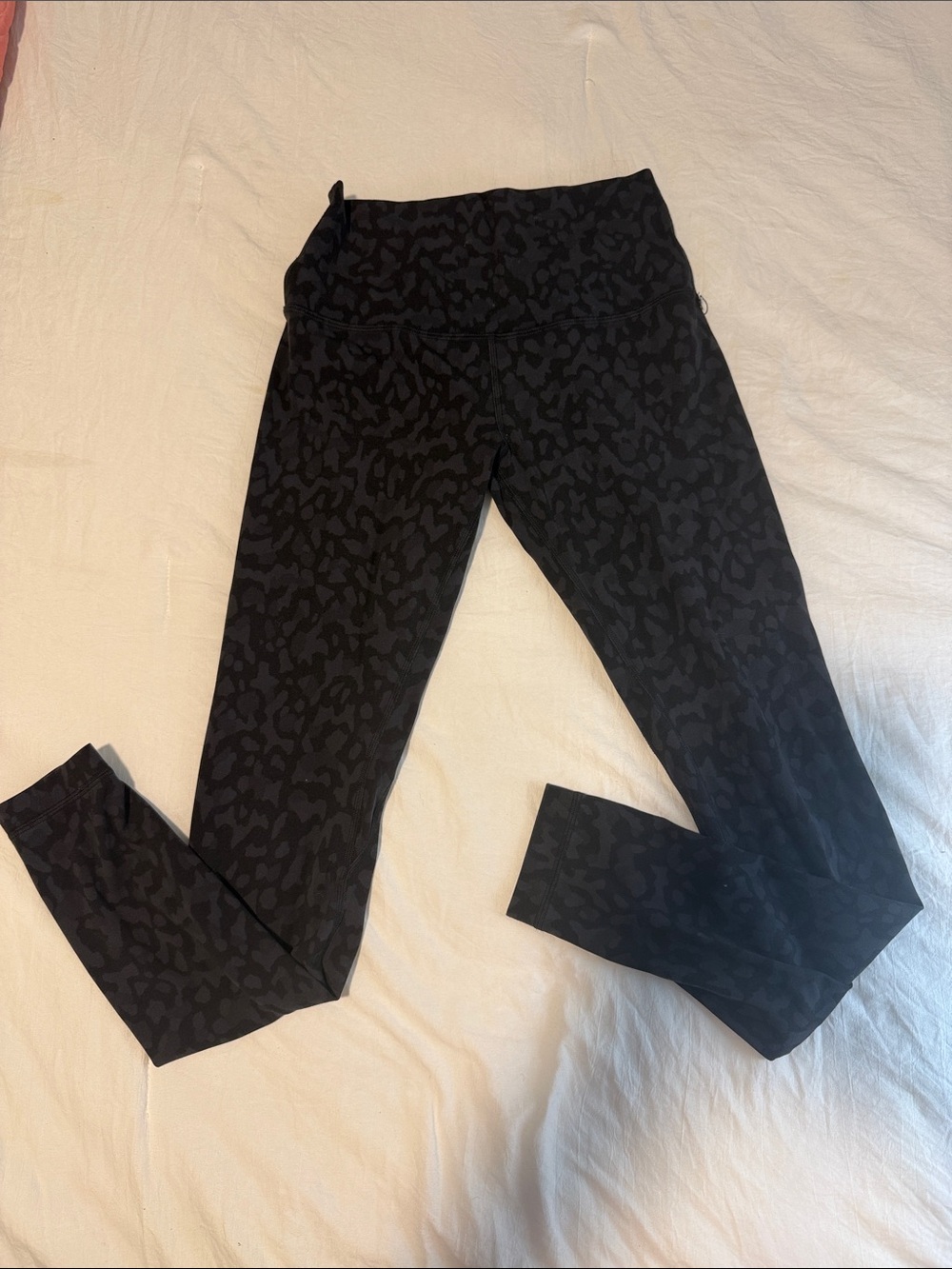 Lululemon High-Waist Black Patterned Women's Leggings Size 6
